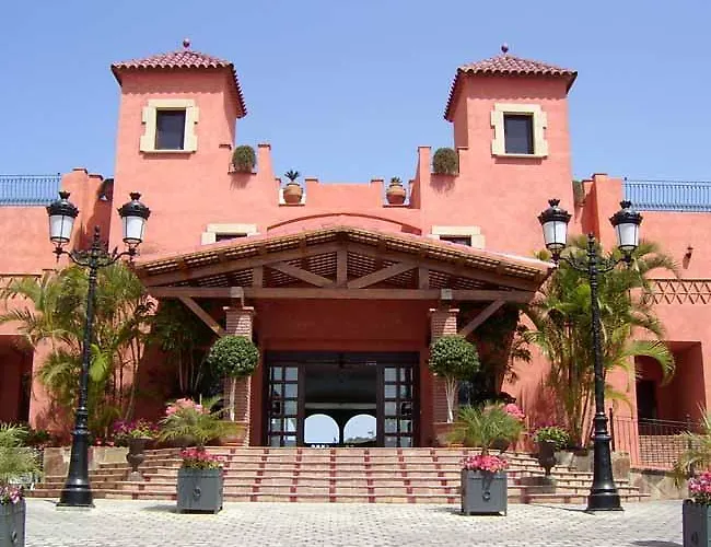 酒店 Mandi Golf 4*