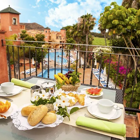 Hotel Mandi Golf